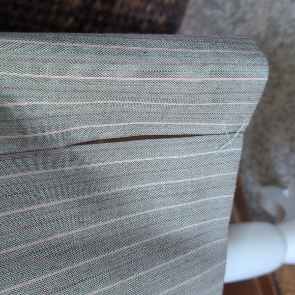 NWT ⭐ 3 Piece SIGNATURE Suit by Larry Levine Chic Gray Pinstripe - Picture 11 of 14